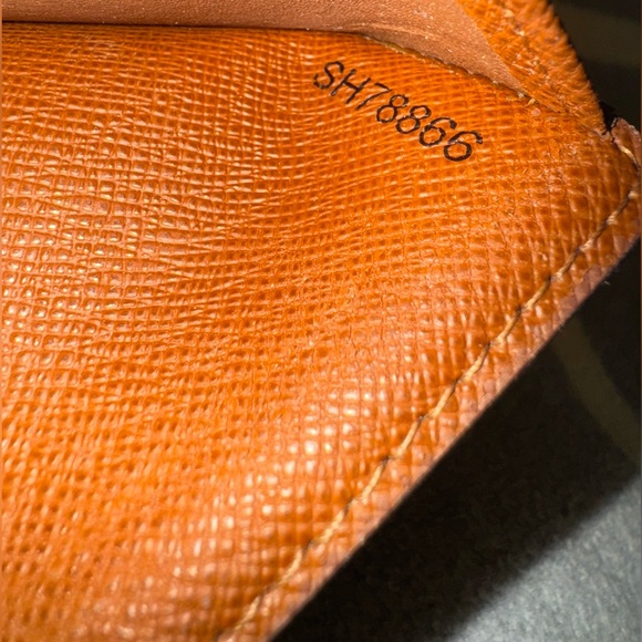 Authentic Louis Vuitton Monogram Multiple Wallet - Picture 7 of 7